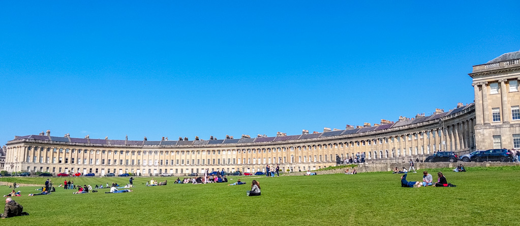 1/850 sec at f / 1.84 mm  ISO 20