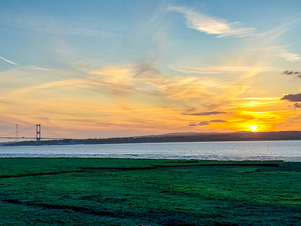 1/150 sec at f / 1.84 mm  ISO 20