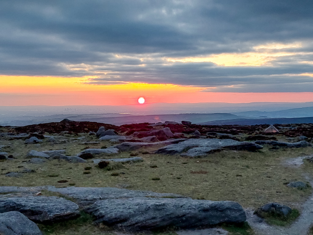 1/60 sec at f / 1.84 mm  ISO 50