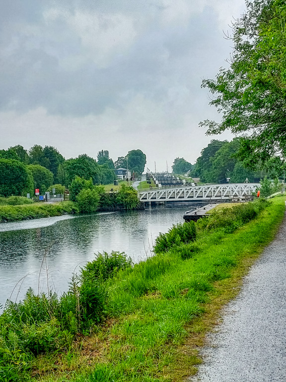 1/180 sec at f / 1.84 mm  ISO 20