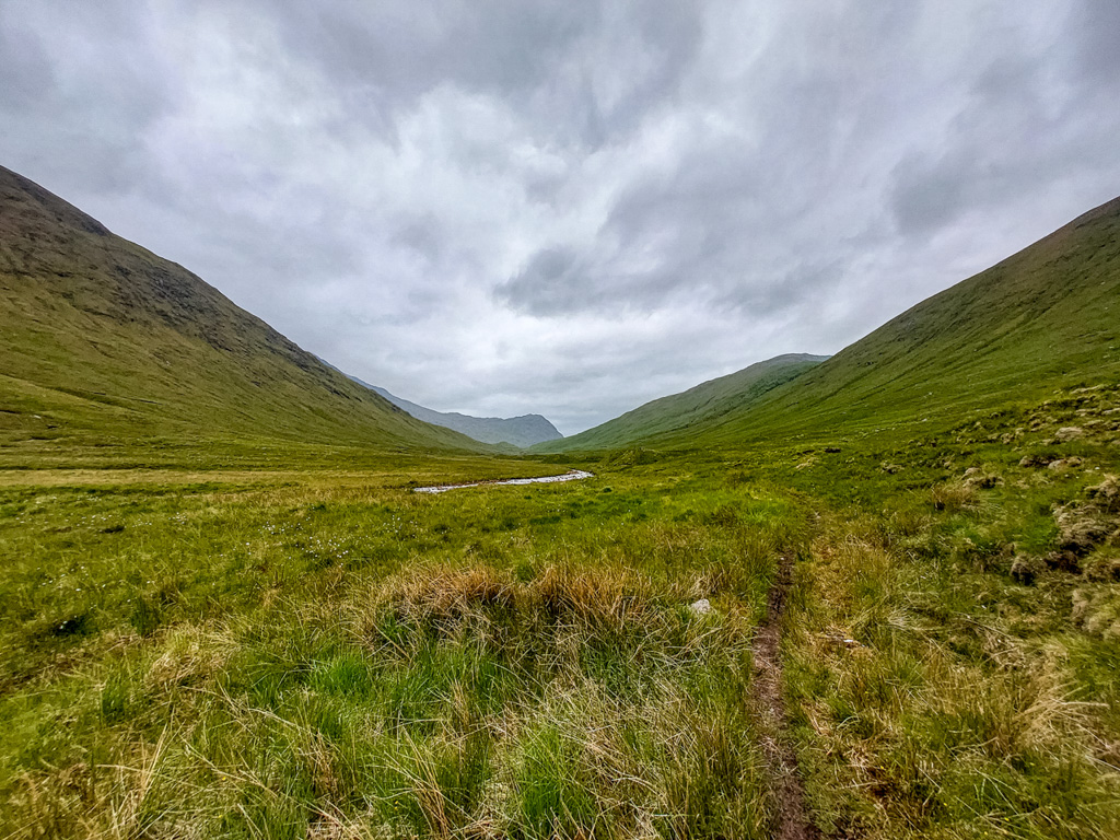 1/610 sec at f / 2.21.42 mm  ISO 64